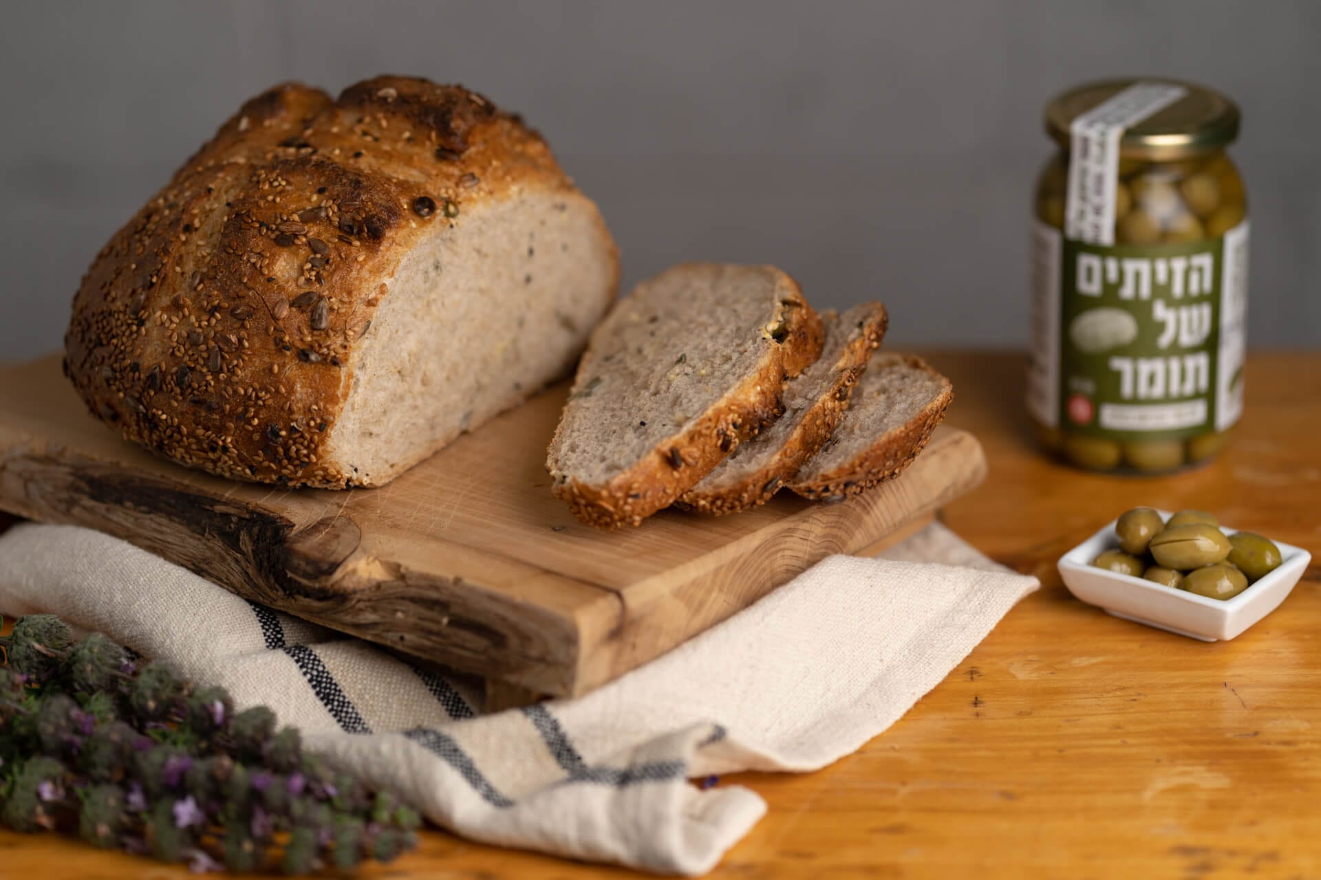 לחם מתפצפץ לחם מתפצפץ